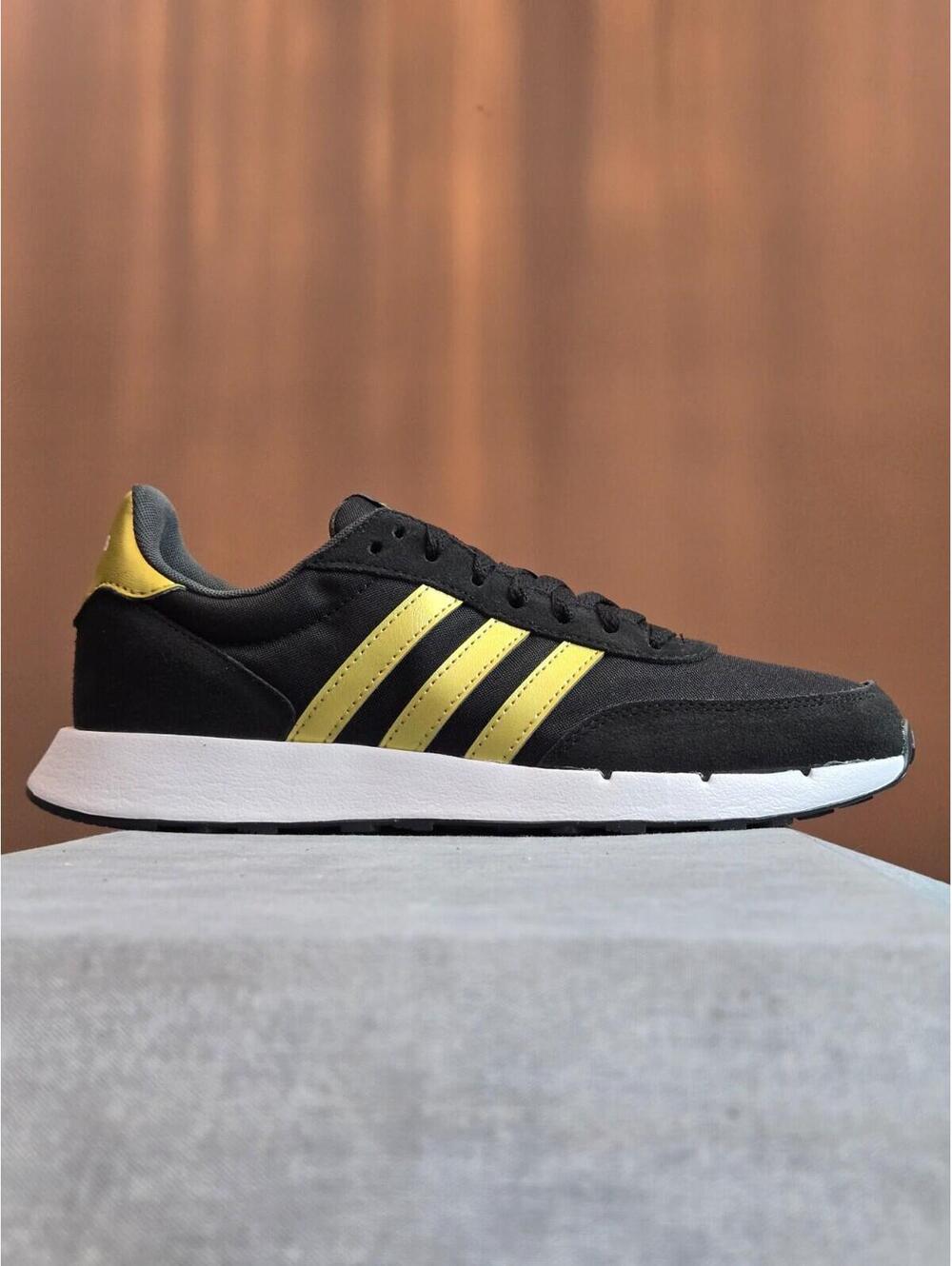 adidas Run 60s 2.0 Black Gold GX1714 Women's 7.5W / 6.5Y NIB